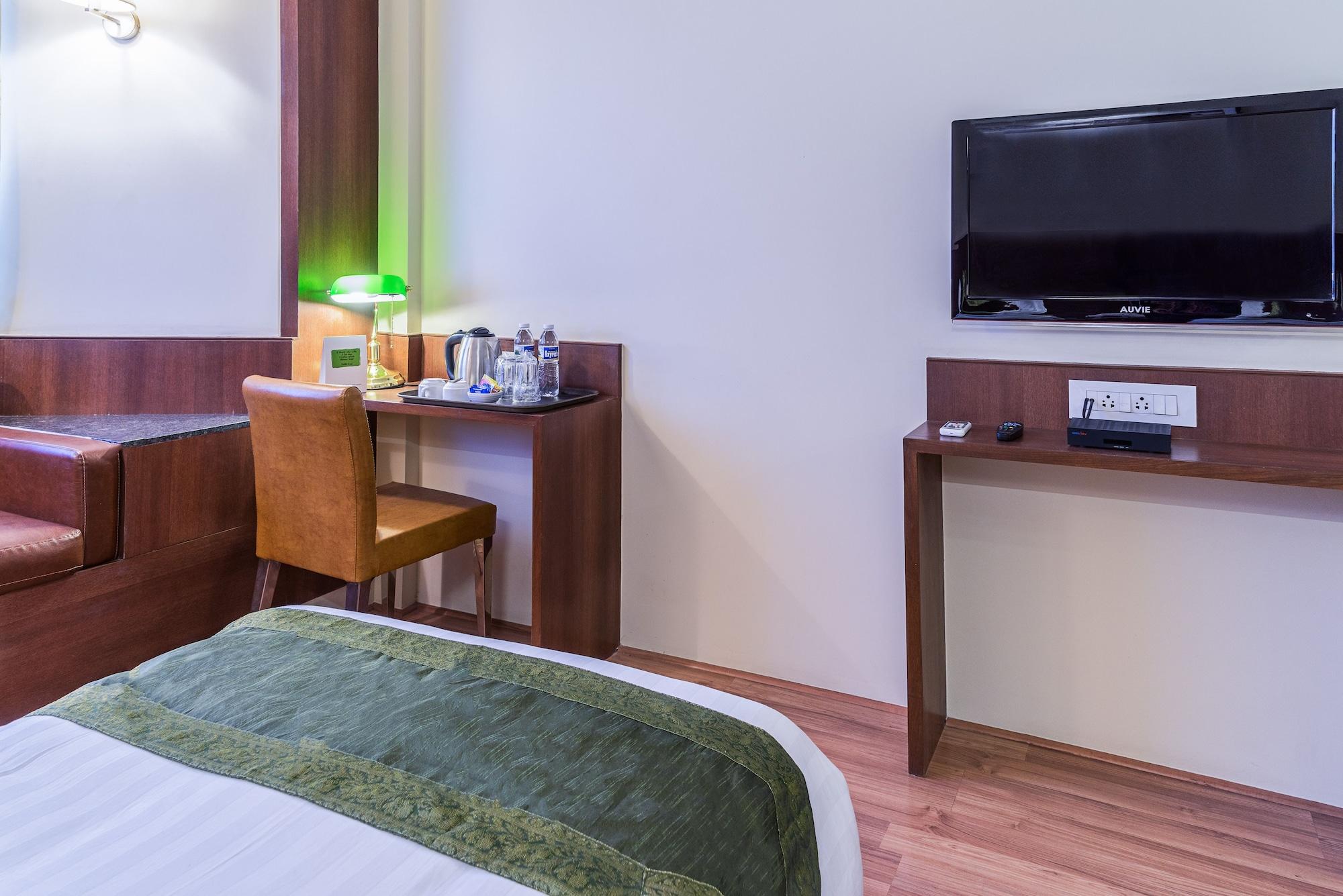 Treebo Premium Grand Emerald Pimpri-Chinchwad Экстерьер фото