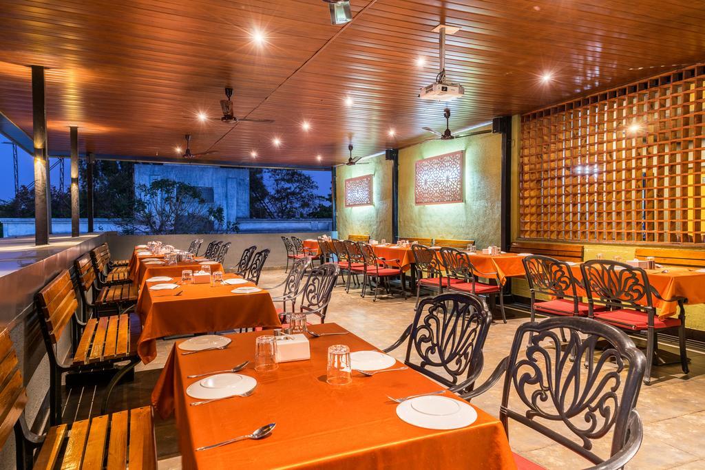 Treebo Premium Grand Emerald Pimpri-Chinchwad Экстерьер фото