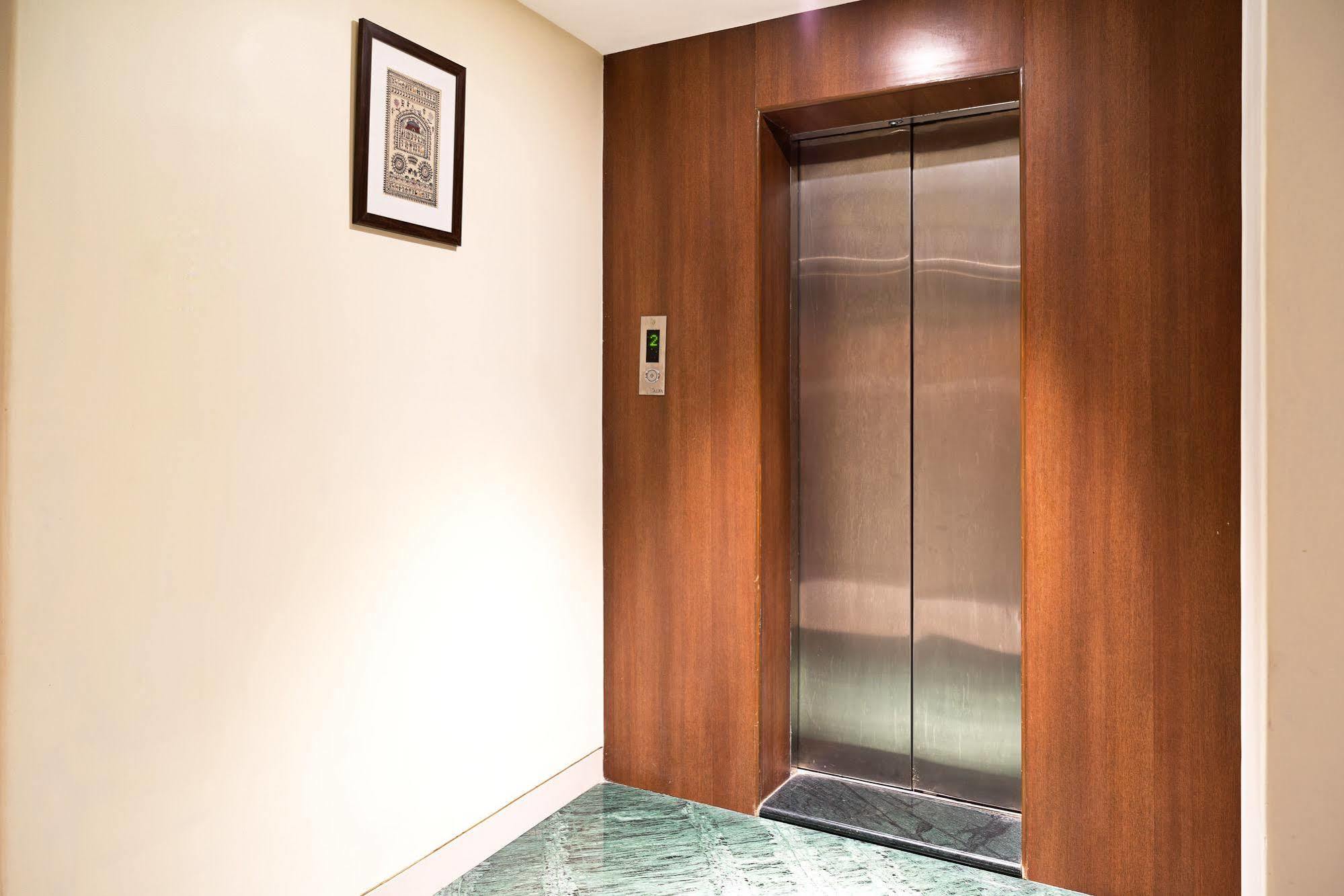 Treebo Premium Grand Emerald Pimpri-Chinchwad Экстерьер фото